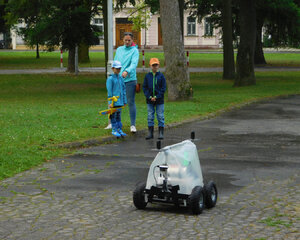 Medzinárodná súťaž robotour 2023 - Robotour-7