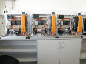 Laboratórium servopohonov a plc systémov - Laboratórium servopohonov a PLC systémov2