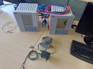 Laboratórium elektrických sietí a ochrán - Laboratórium elektrických sietí a ochrán4