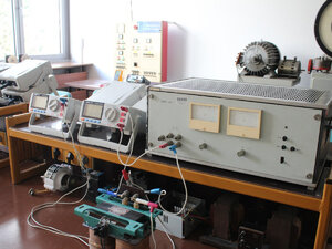 Ústredné laboratóriá elektrických strojov, prístrojov, pohonov a výkonovej elektroniky - Ústredné laboratóriá elektrických strojov, prístrojov, pohonov a výkonovej elektroniky1