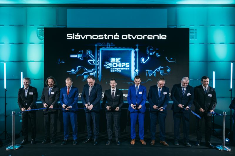Na FEI STU sa otvorilo Slovenské čipové kompetenčné centrum